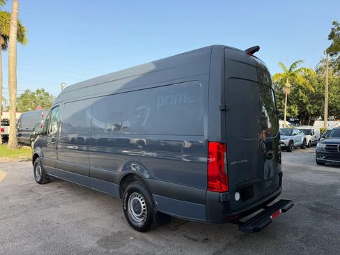 Used 2019 Mercedes-Benz Sprinter 170 image 3