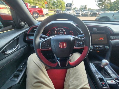 Used 2021 Honda Civic Type R image 16