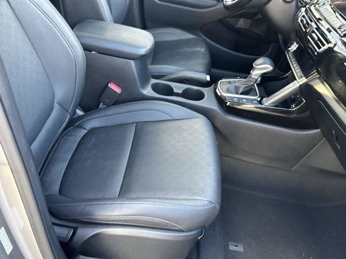 Used 2023 Kia Seltos EX image 20