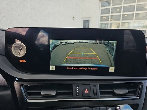 Certified 2023 Lexus ES 300h w/ Luxury Package image 21