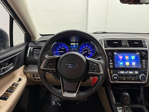 Used 2018 Subaru Outback 2.5i Premium image 8