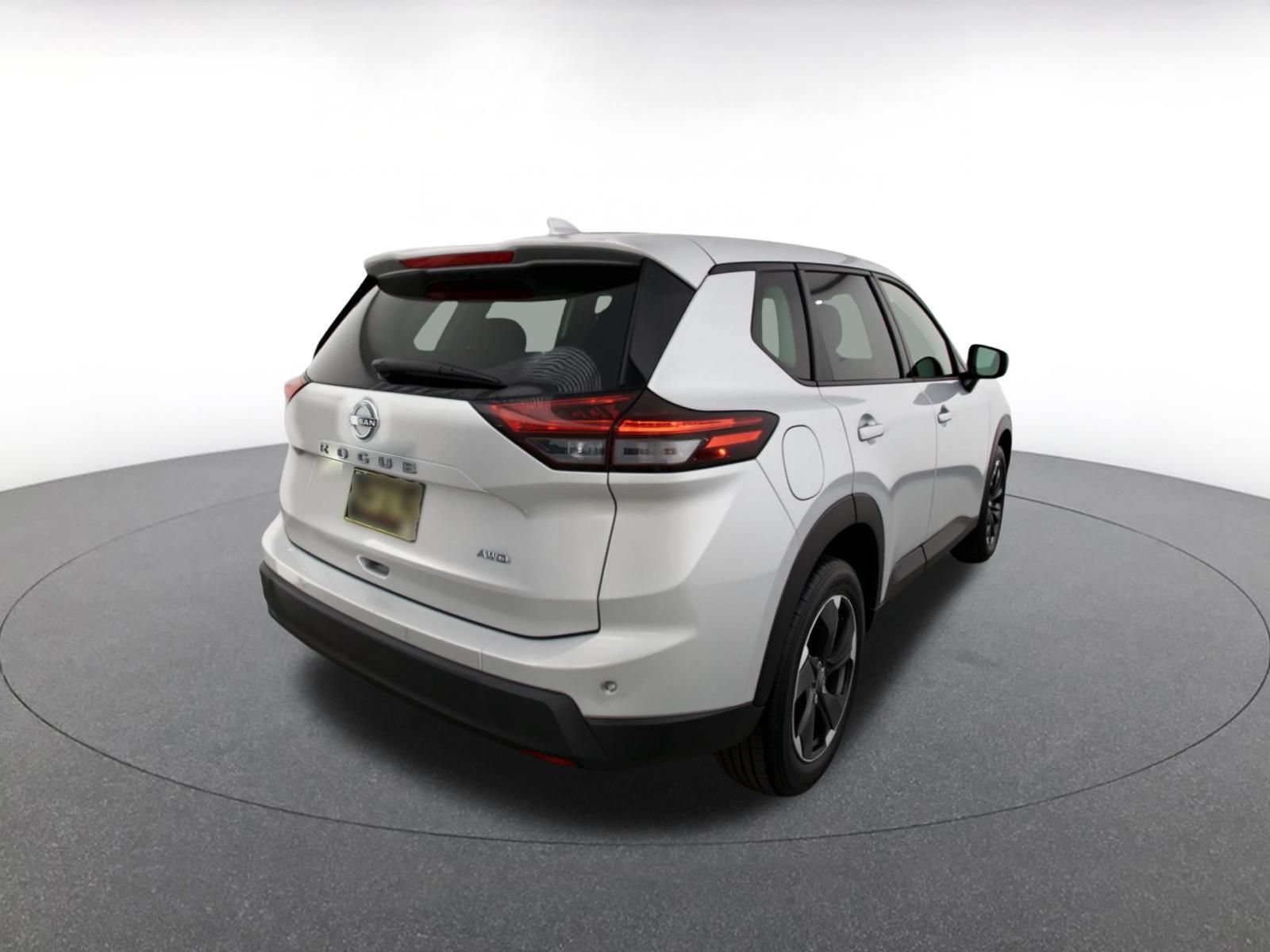 Used 2025 Nissan Rogue SV AWD/4WD image 10