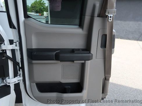 Used 2017 Ford F250 XL w/ Power Equipment Group AWD/4WD image 16