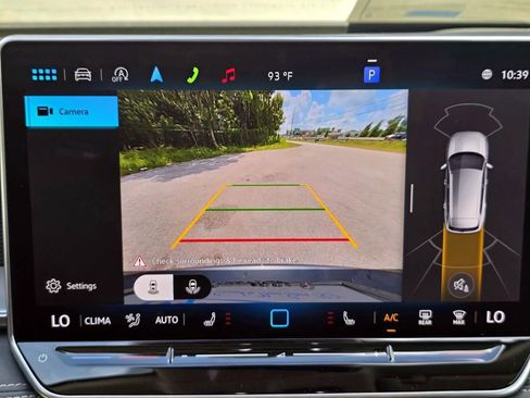 New 2025 Volkswagen Tiguan SE image 15