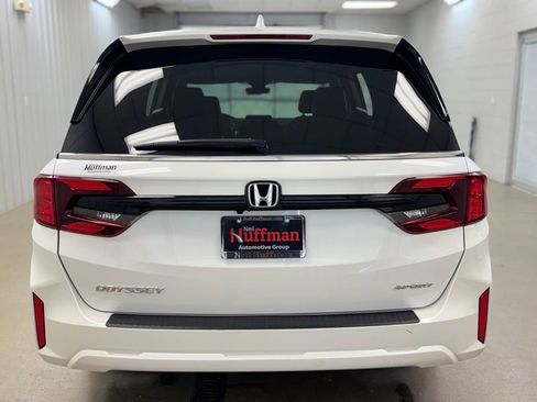 Used 2025 Honda Odyssey Sport-L image 6