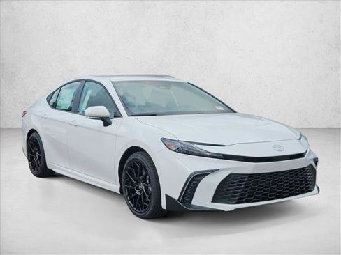 New 2026 Toyota Camry SE FWD image 6