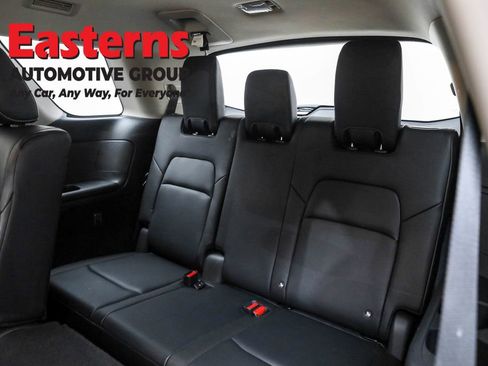 Used 2022 Nissan Pathfinder SL image 27
