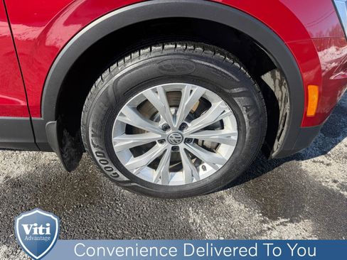 Used 2018 Volkswagen Tiguan S image 15