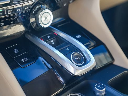 Used 2022 Acura MDX SH-AWD w/ Technology Package image 18