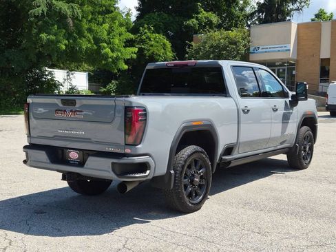 Used 2024 GMC Sierra 2500 AT4 w/ AT4 Premium Plus Package AWD/4WD image 3