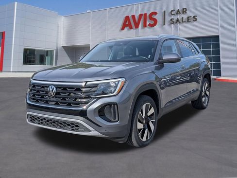Used 2025 Volkswagen Atlas Cross Sport SE FWD image 1