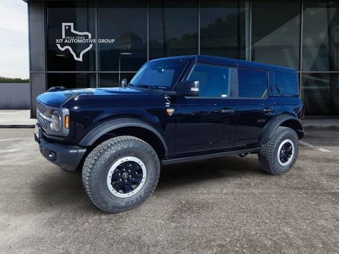 New 2025 Ford Bronco Badlands image 7