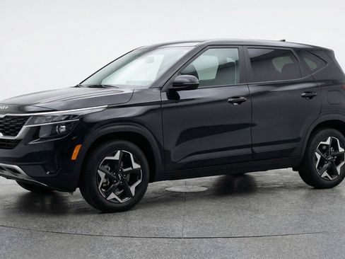 Used 2025 Kia Seltos S FWD image 3