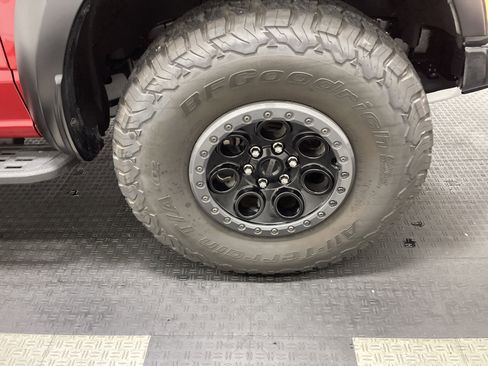 Used 2025 Ford F150 Raptor AWD/4WD image 27