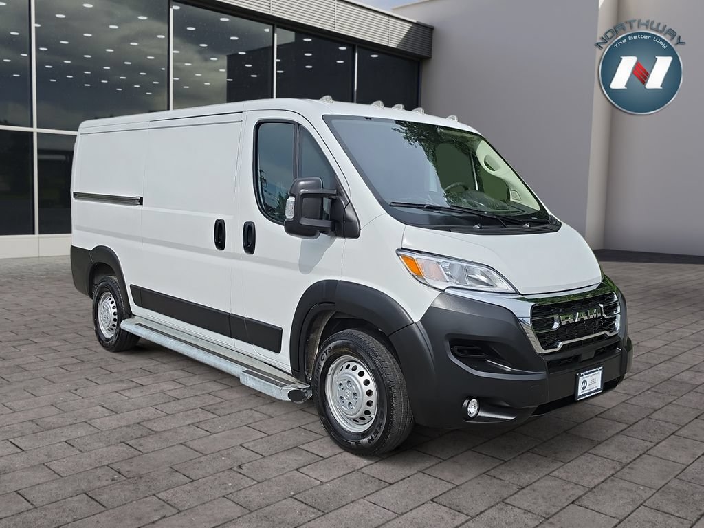 Used 2025 RAM ProMaster 2500 w/ U-Haul Equipment Group FWD image 7