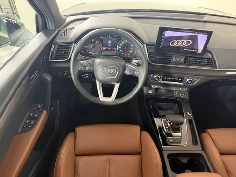 Certified 2024 Audi Q5 2.0T Premium w/ Convenience Package AWD/4WD image 15
