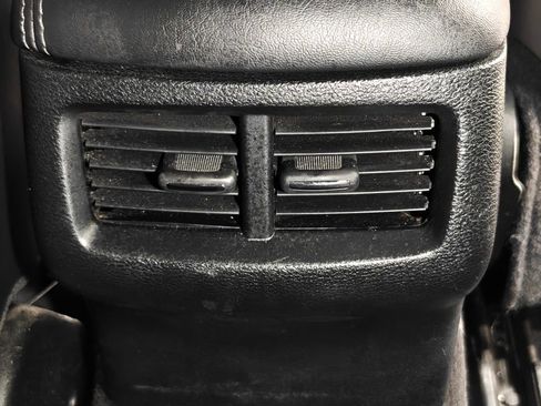 Used 2018 Dodge Challenger R/T Scat Pack w/ Leather Interior Group RWD image 29