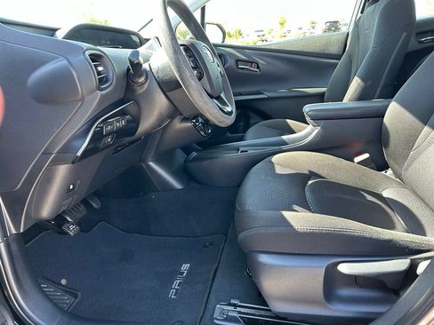 Used 2021 Toyota Prius LE FWD image 23