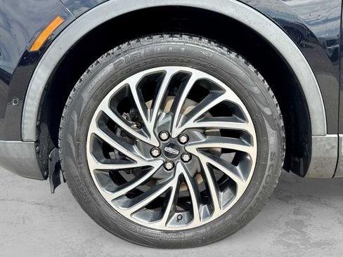 Used 2019 Lincoln Nautilus Reserve AWD/4WD image 13