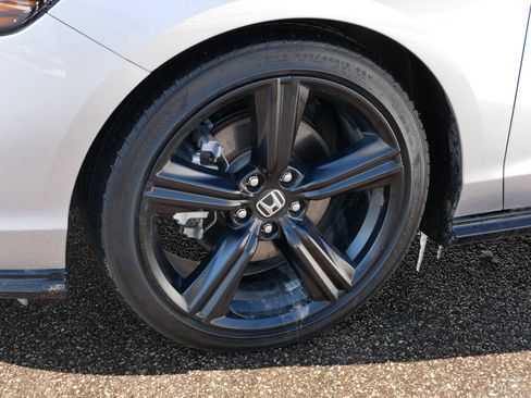 Used 2024 Honda Accord Sport image 15