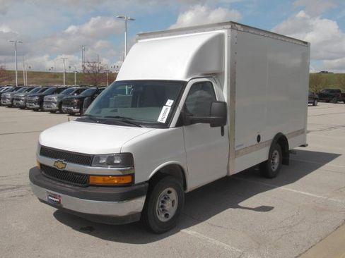 New 2024 Chevrolet Express 3500 w/ Power Convenience Package image 6