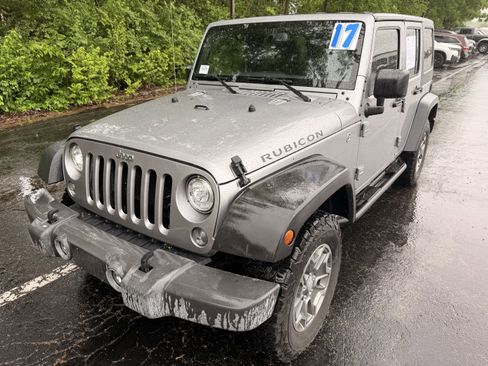 Used 2017 Jeep Wrangler Unlimited Rubicon w/ Connectivity Group AWD/4WD image 7