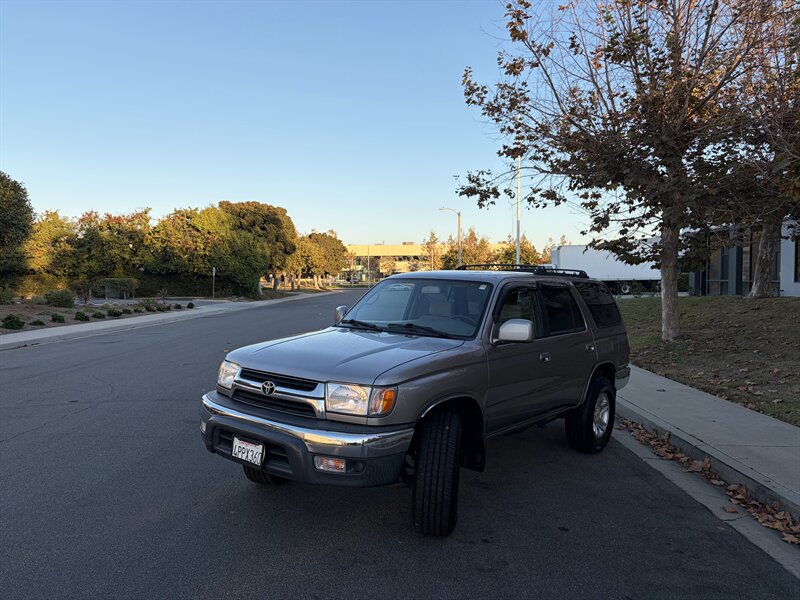 Used 2001 Toyota 4Runner SR5 RWD image 30