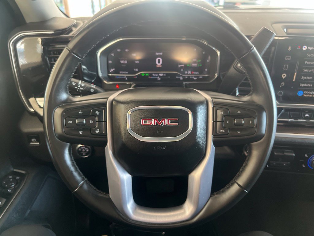 Used 2025 GMC Sierra 1500 SLT AWD/4WD image 44