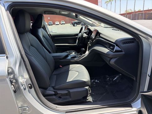 Used 2023 Toyota Camry SE w/ Convenience Package FWD image 15