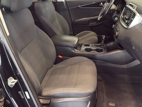 Used 2016 Kia Sorento LX w/ LX Convenience Package AWD/4WD image 40