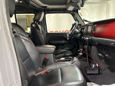 Used 2021 Jeep Gladiator Rubicon image 17