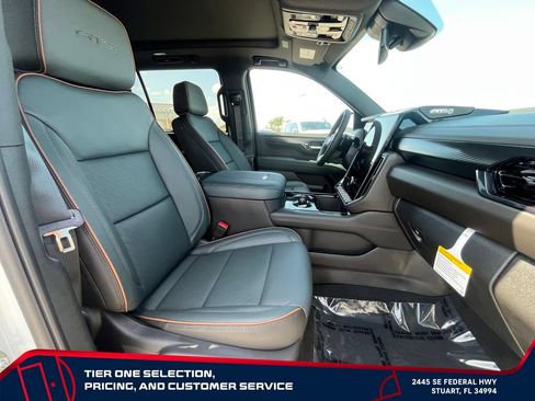 New 2026 GMC Yukon XL AT4 AWD/4WD image 21