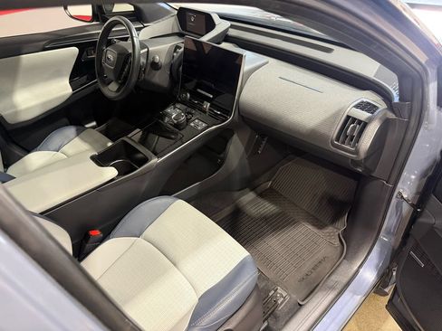 Used 2023 Subaru Solterra AWD image 69