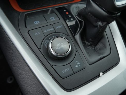 Certified 2024 Toyota RAV4 Adventure AWD/4WD image 33
