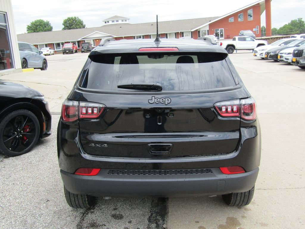 New 2026 Jeep Compass Latitude AWD/4WD image 4