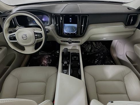 Used 2023 Volvo XC60 B5 Plus w/ Protection Package Premier image 27