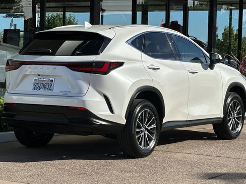 Used 2024 Lexus NX 350h AWD w/ Vision Package image 4