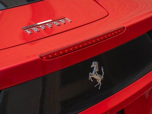 Used 2012 Ferrari 458 Italia Coupe RWD image 16