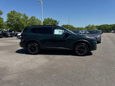 New 2026 Nissan Rogue SV AWD/4WD image 3