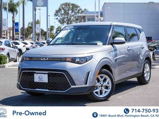 Used 2023 Kia Soul S FWD video 1