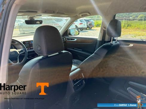 Used 2024 Volkswagen Atlas SE w/ Black Wheel Package FWD image 11
