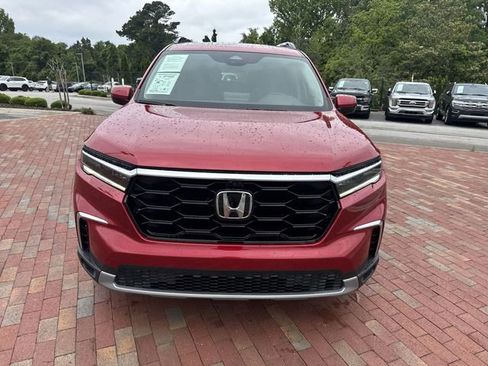Certified 2025 Honda Pilot Elite image 31