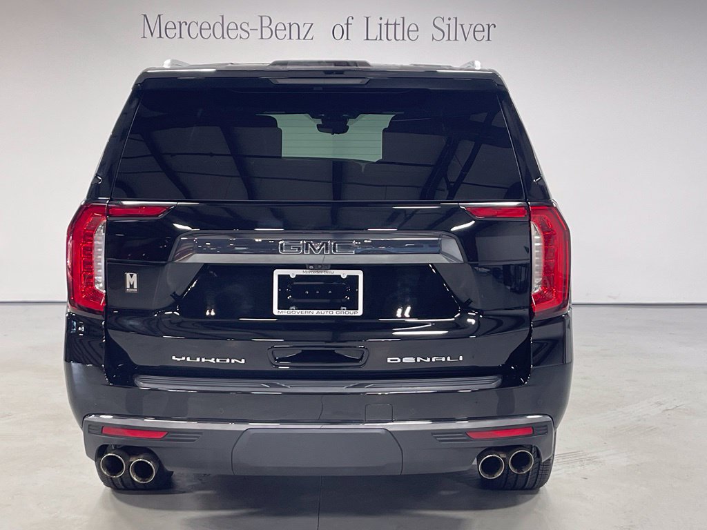 Used 2024 GMC Yukon XL Denali Ultimate AWD/4WD image 4