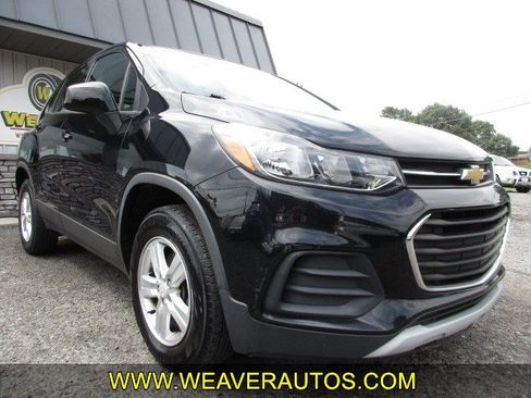 Used 2017 Chevrolet Trax LS AWD/4WD image 1