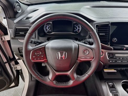 Used 2023 Honda Passport EX-L image 16