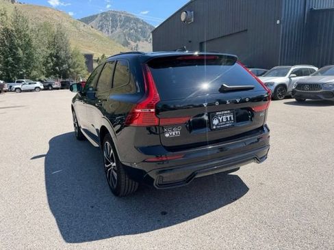Used 2024 Volvo XC60 B5 Plus AWD/4WD image 12