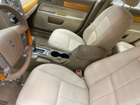 Used 2006 Lincoln Zephyr FWD image 10