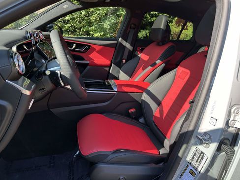 New 2027 Mercedes-Benz GLC 300 4MATIC image 21