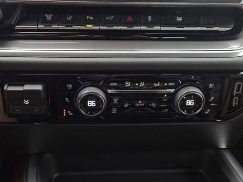 Used 2025 Chevrolet Silverado 2500 High Country w/ High Country Premium Package AWD/4WD image 19
