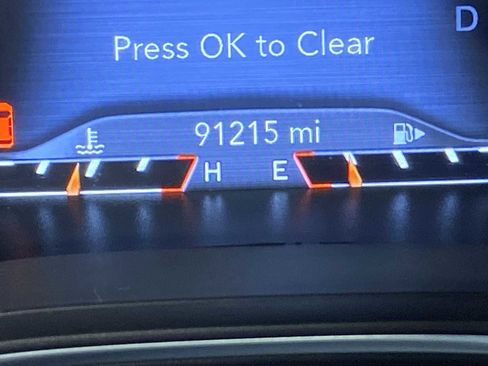 Used 2020 Jeep Cherokee Limited image 18